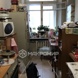 Продажа 4-комн квартиры на вторичном рынке Климентовский пер,  д. 9/1