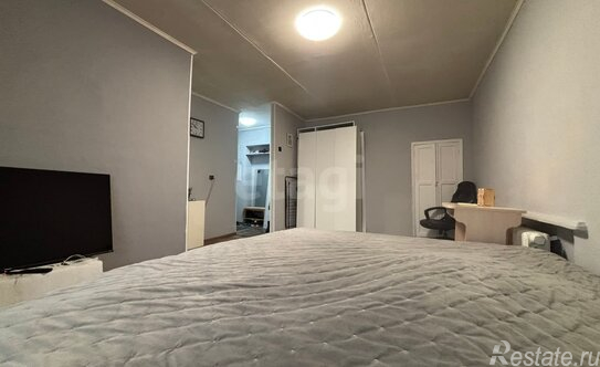 Продажа 1-комн квартиры на вторичном рынке Клишева, Центральная улица,  д. 1