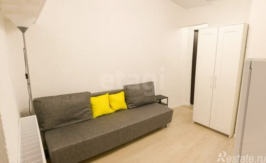 Продажа 2-комн квартиры на вторичном рынке Глухарская улица,  д. 27 к2