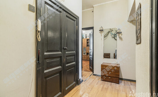 Продажа 3-комн квартиры на вторичном рынке Верейская улица,  д. 28