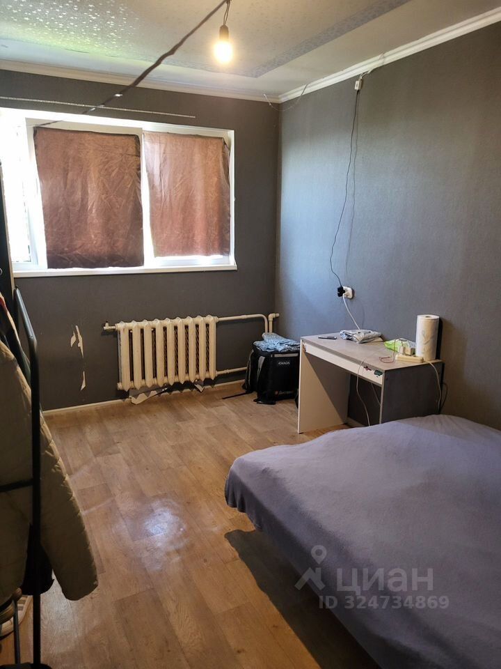 Продажа 3-комн квартиры на вторичном рынке Красное Село, улица Спирина, 2к4