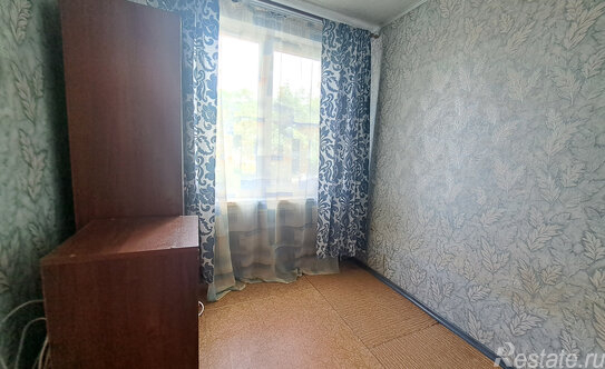 Продажа 4-комн квартиры на вторичном рынке Трамвайный пр-кт,  д. 5