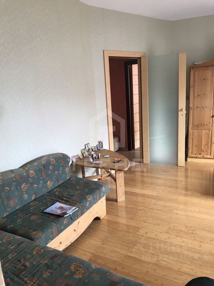 Продажа 2-комн квартиры на вторичном рынке улица Композиторов, 10