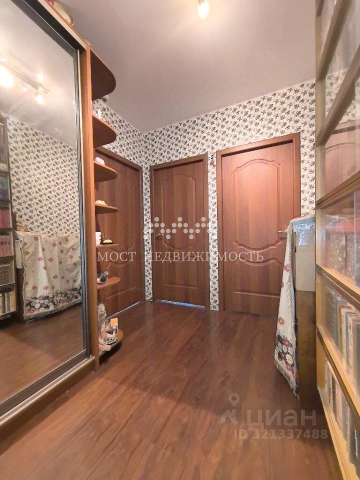 Продажа 3-комн квартиры на вторичном рынке улица Генерала Тюленева, 3