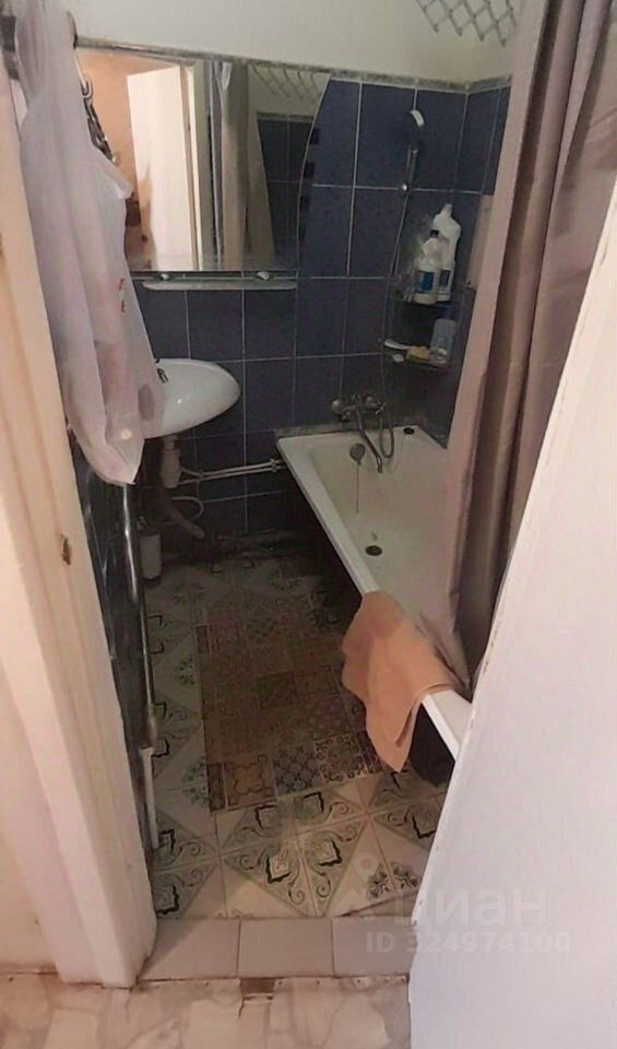 Продажа 3-комн квартиры на вторичном рынке Серпухов, улица Дзержинского, 16А