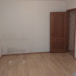 Продажа 2-комн квартиры на вторичном рынке улица Конёнкова,  д. 23Б