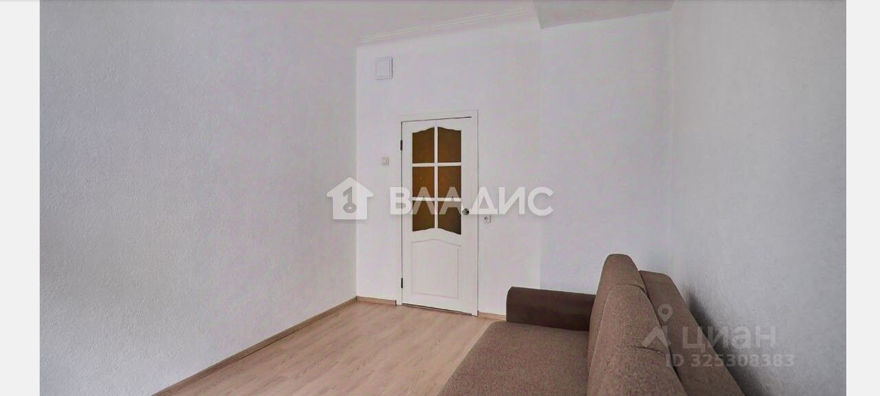 Продажа 3-комн квартиры на вторичном рынке Капельский переулок, 13