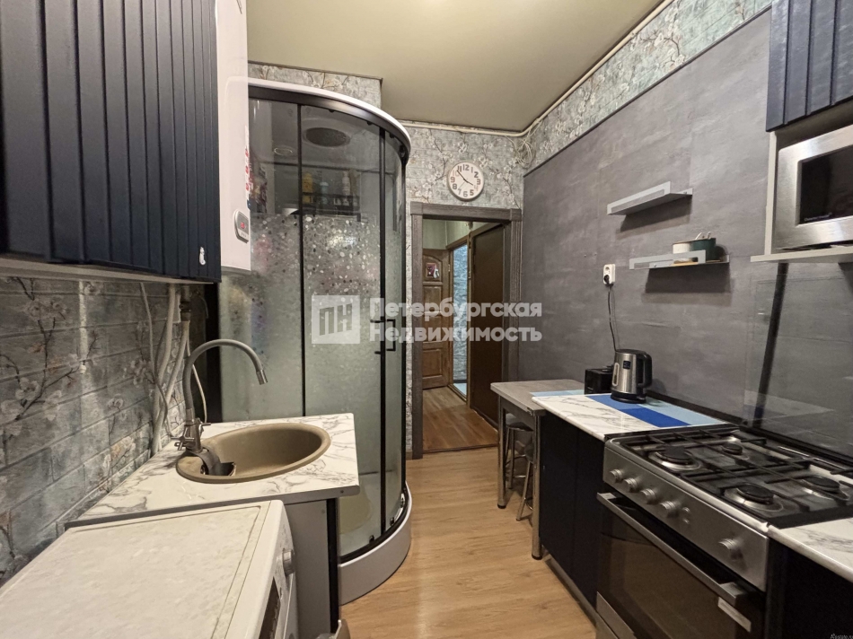 Продажа 2-комн квартиры на вторичном рынке Лесной пр-кт,  д. 1