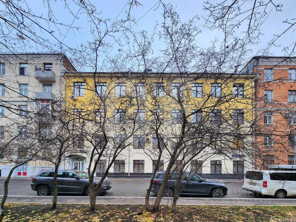 Продажа отдельного здания Монетчиковский 6-й пер,  д. 8 с1