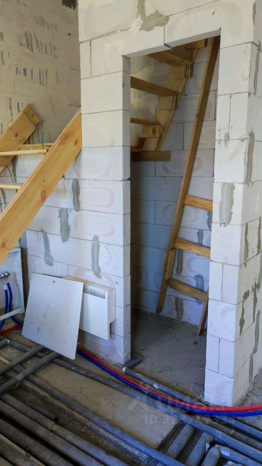 Продажа 3-комн квартиры на вторичном рынке д. Мистолово, проспект Средний, 40