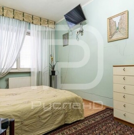 Продажа 4-комн квартиры на вторичном рынке Утиная 1-я ул,  д. 32