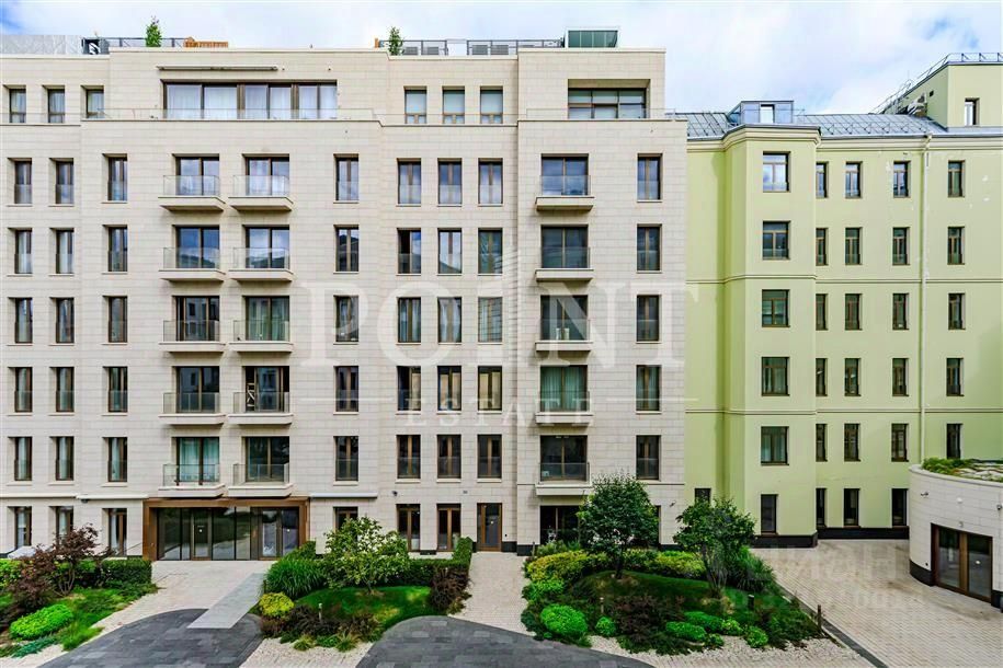Продажа 4-комн квартиры на вторичном рынке улица Большая Полянка, 44