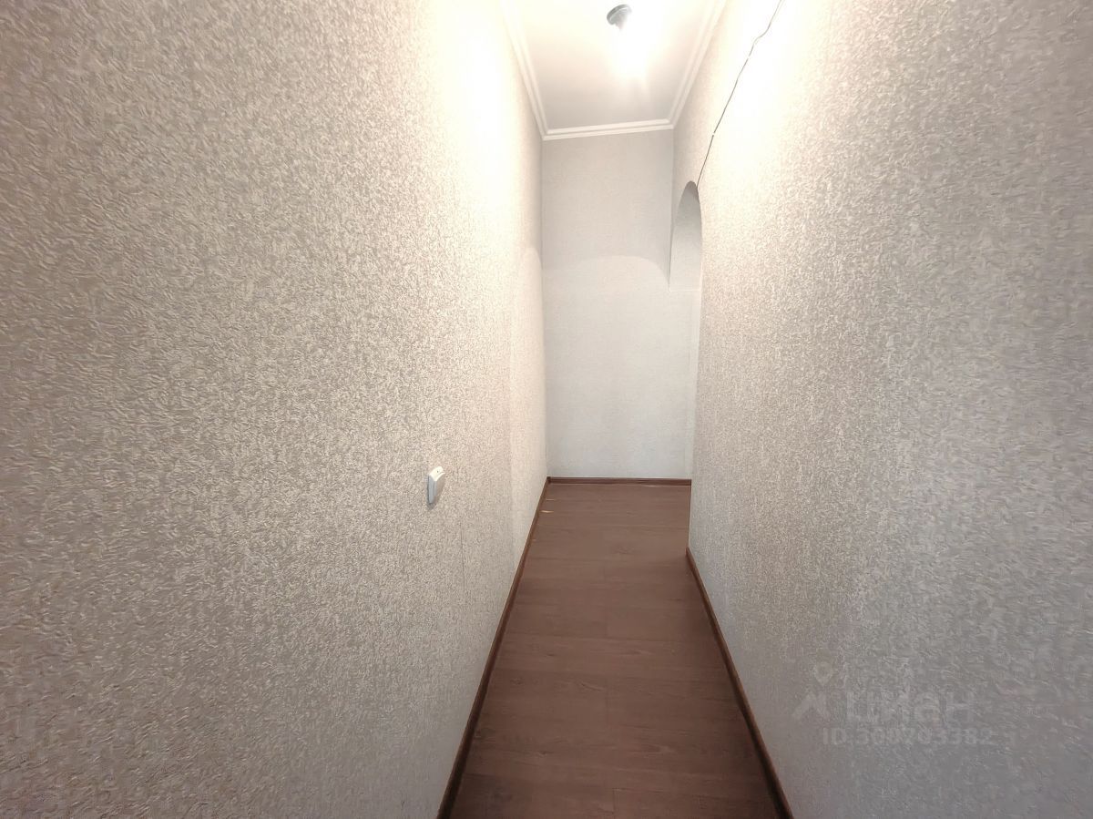 Продажа 3-комн квартиры на вторичном рынке проспект Кузнецова, 12к1