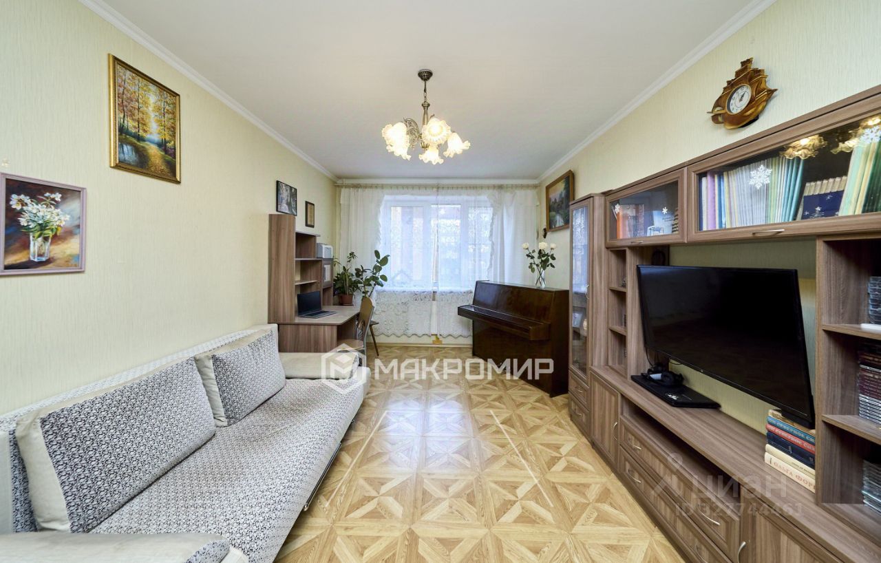 Продажа 1-комн квартиры на вторичном рынке улица Шкапина, 9-11