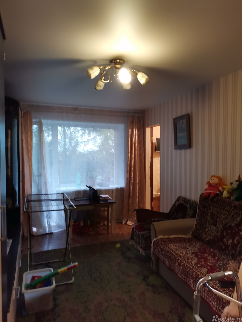 Продажа 3-комн квартиры на вторичном рынке Серпухов, Ракова улица,  д. 3