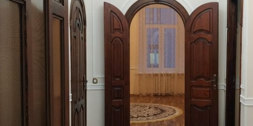 4-комн квартира улица Казакова, 1/3с7