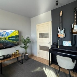 Продажа 2-комн квартиры на вторичном рынке Кудрово, ул Центральная,  д. 52