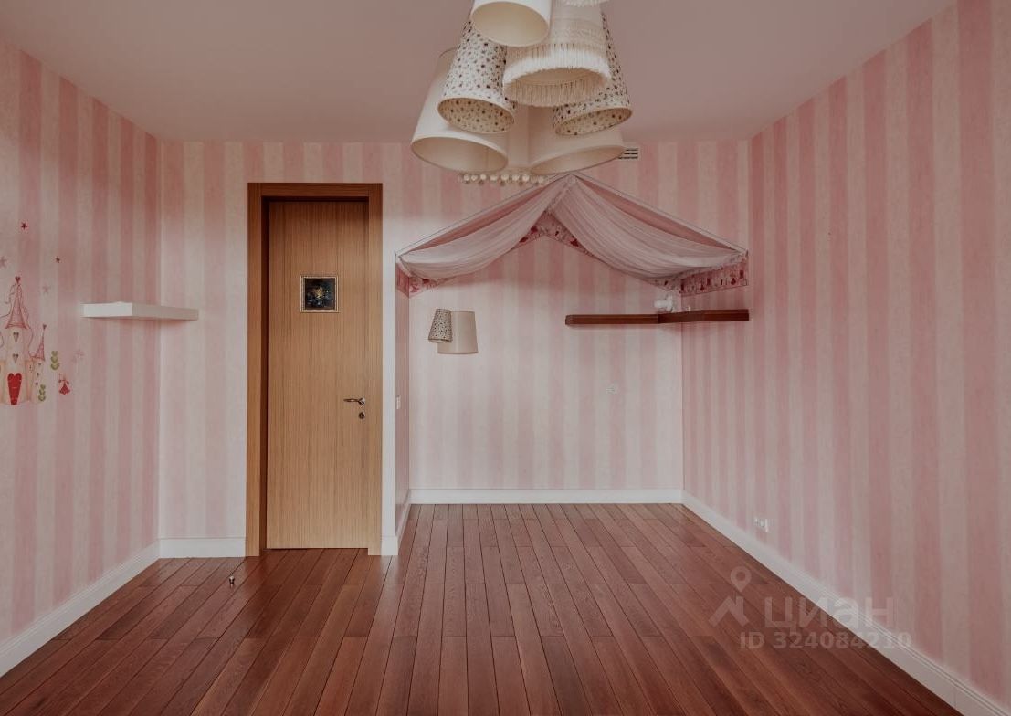 Продажа 5-комн квартиры на вторичном рынке улица Фотиевой, 6к1