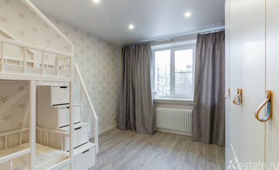 Продажа 2-комн квартиры на вторичном рынке Передовиков ул,  д. 37