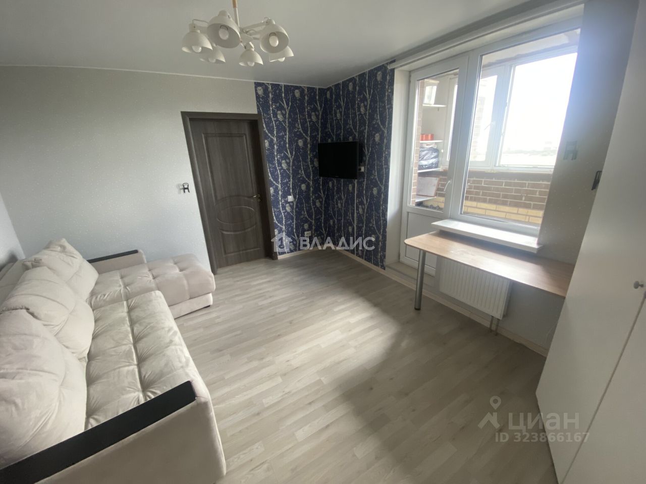 Продажа 2-комн квартиры на вторичном рынке пос. Бугры, улица Школьная, 11к2