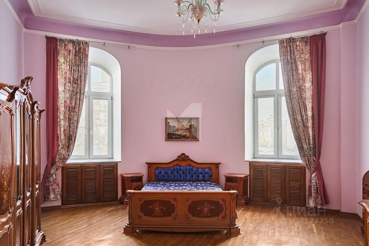 Продажа 4-комн квартиры на вторичном рынке Сретенский бульвар, 6/1С2