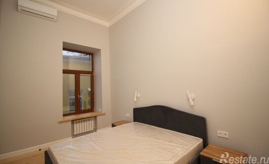 Аренда 3-комн квартиры на вторичном рынке улица Пречистенка,  д. 17/9