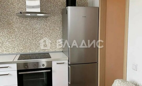 Продажа 1-комн квартиры на вторичном рынке Янтарный, Кольцевая улица,  д. 3 к1