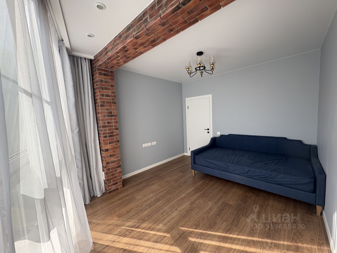 Продажа 2-комн квартиры на вторичном рынке проспект Героев, 18