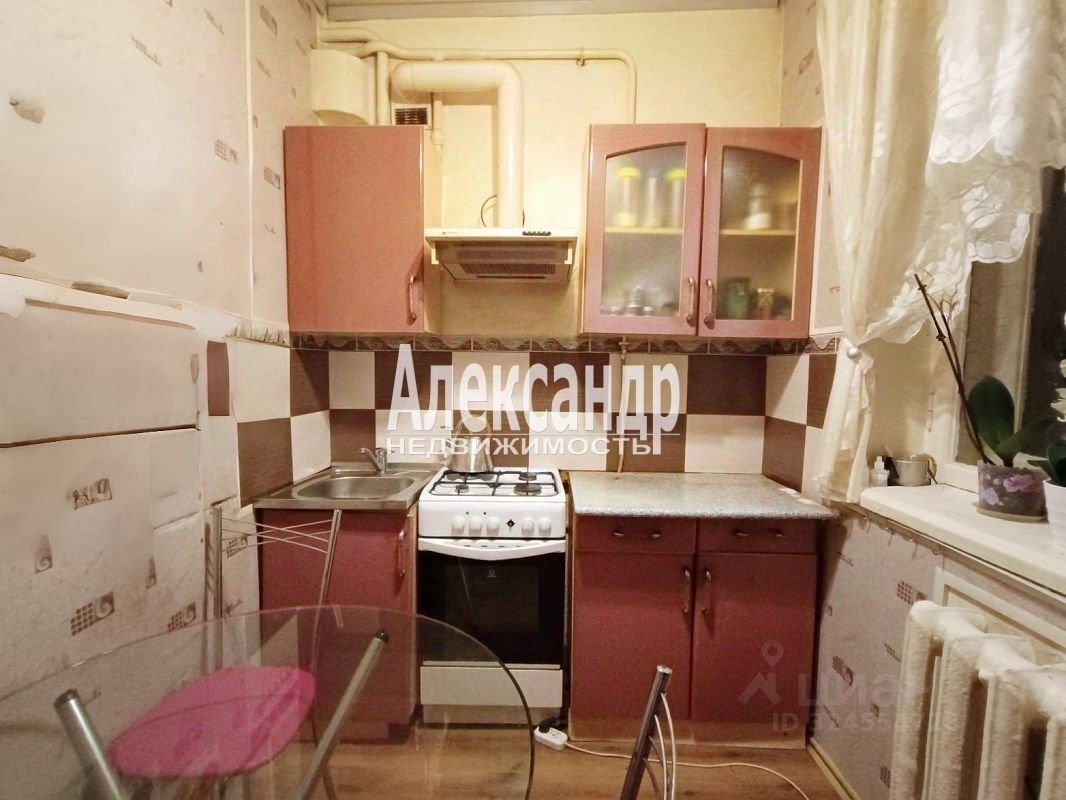 Продажа 2-комн квартиры на вторичном рынке Выборг, Первомайская улица, 8