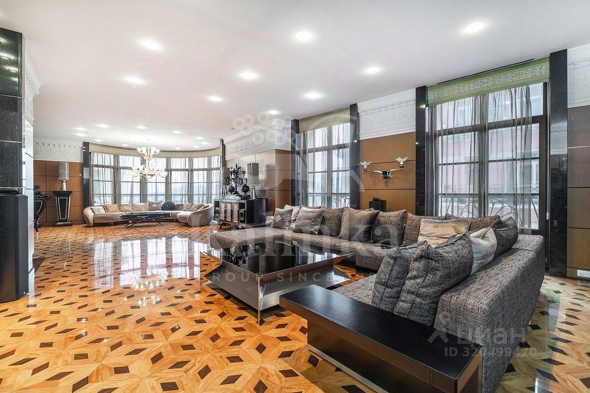 Продажа 5-комн квартиры на вторичном рынке Малая Бронная улица, 44