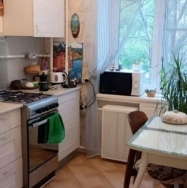 Продажа 1-комн квартиры на вторичном рынке Пограничника Гарькавого ул,  д. 3,  к. 1