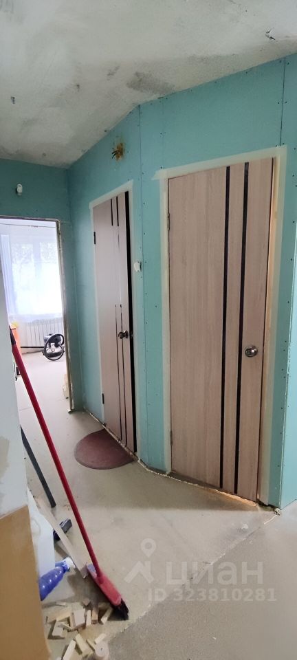 Продажа 4-комн квартиры на вторичном рынке Кузнечное пгт, улица Новостроек, 4