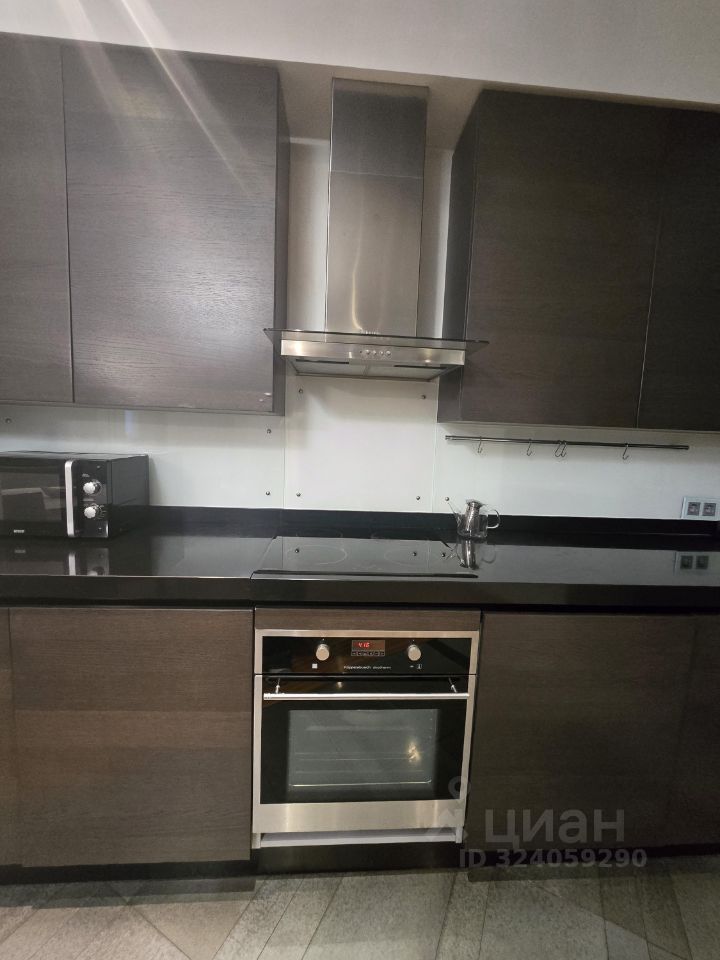 Аренда 3-комн квартиры на вторичном рынке Нежинская улица, 8К4