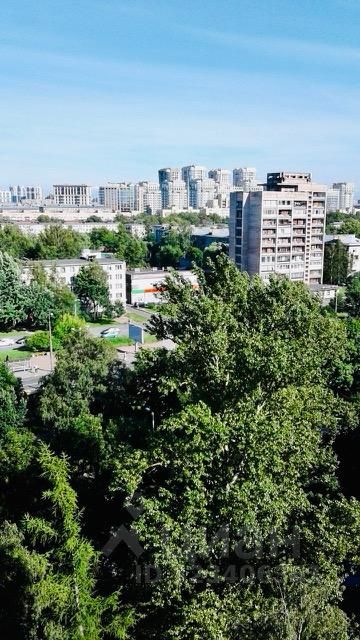 Продажа 1-комн квартиры на вторичном рынке Новоизмайловский проспект, 33