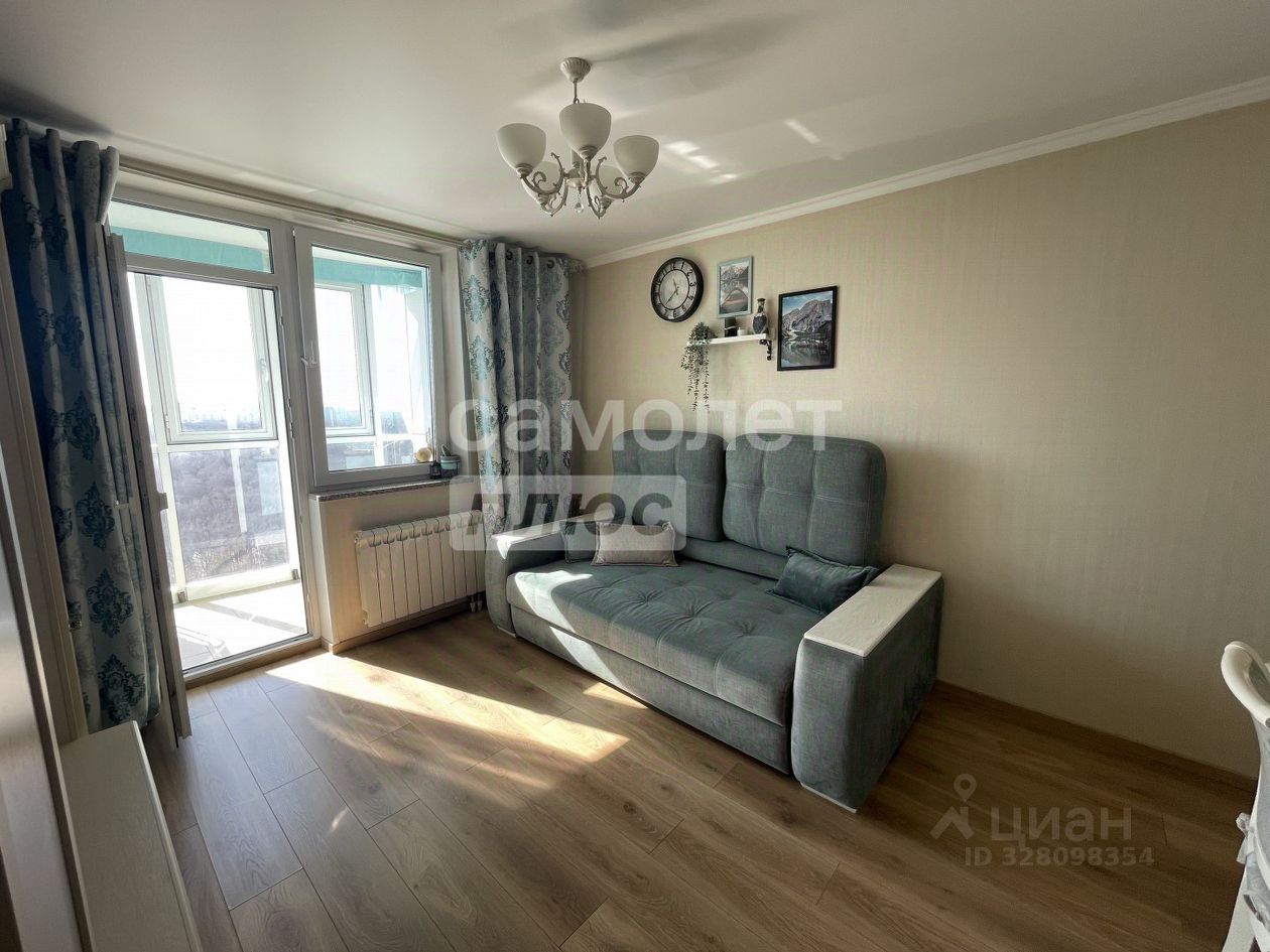 Продажа 1-комн квартиры на вторичном рынке Химки, улица Бабакина, 15