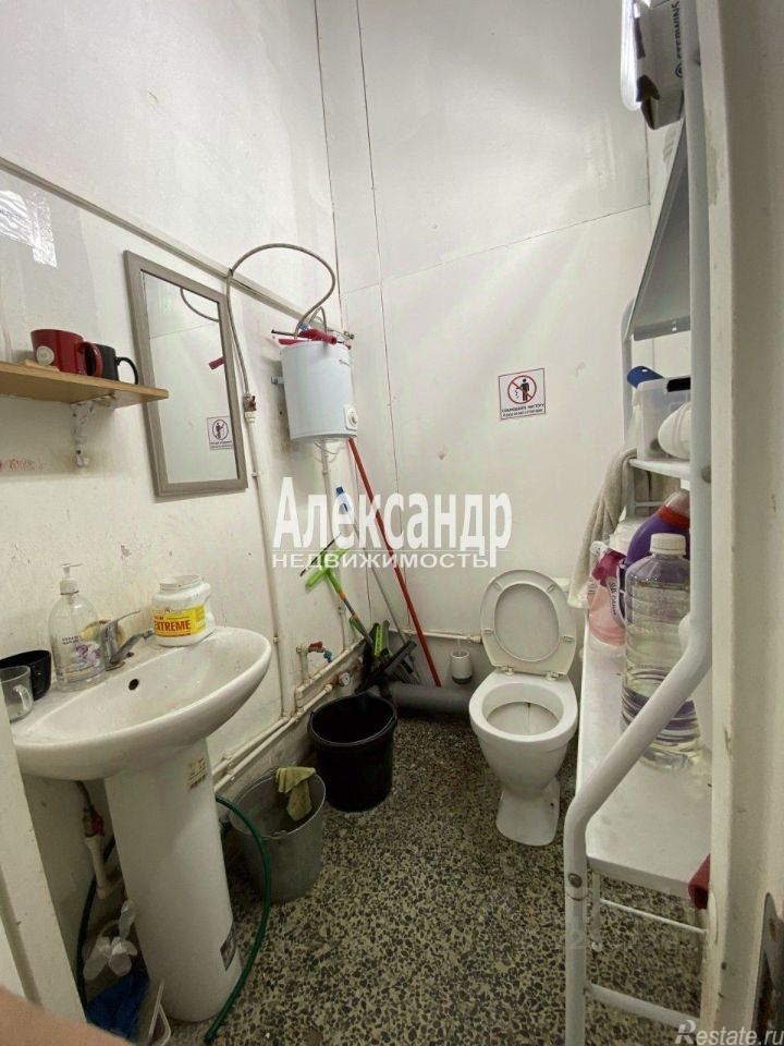 Аренда торгового помещения Красногвардейская пл,  д. 5