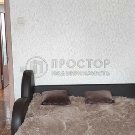 Продажа 2-комн квартиры на вторичном рынке Изюмская улица,  д. 37 к2