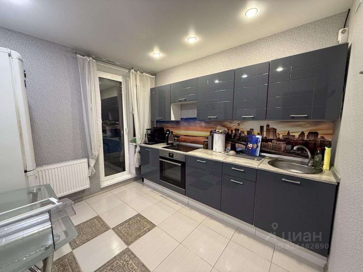 Продажа 2-комн квартиры на вторичном рынке пос. Янино-1, переулок Мельничный, 1к2