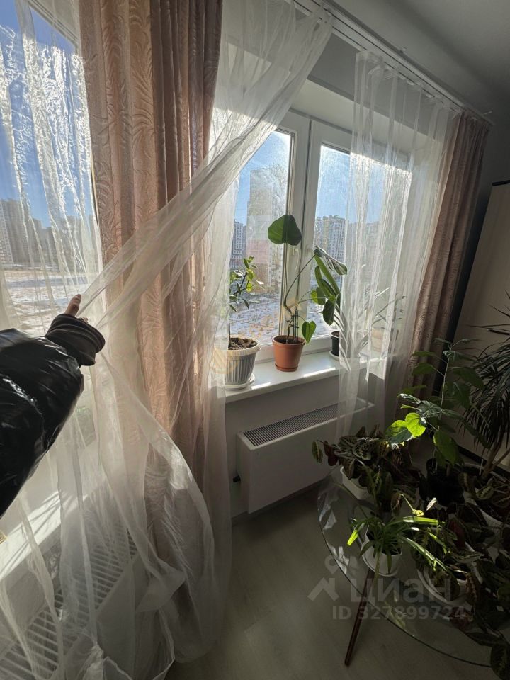Продажа 1-комн квартиры на вторичном рынке проспект Королева, 68