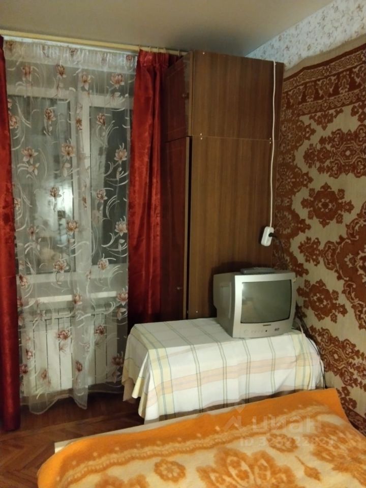 Аренда 1-комн квартиры на вторичном рынке Красное Село, улица Освобождения, 34