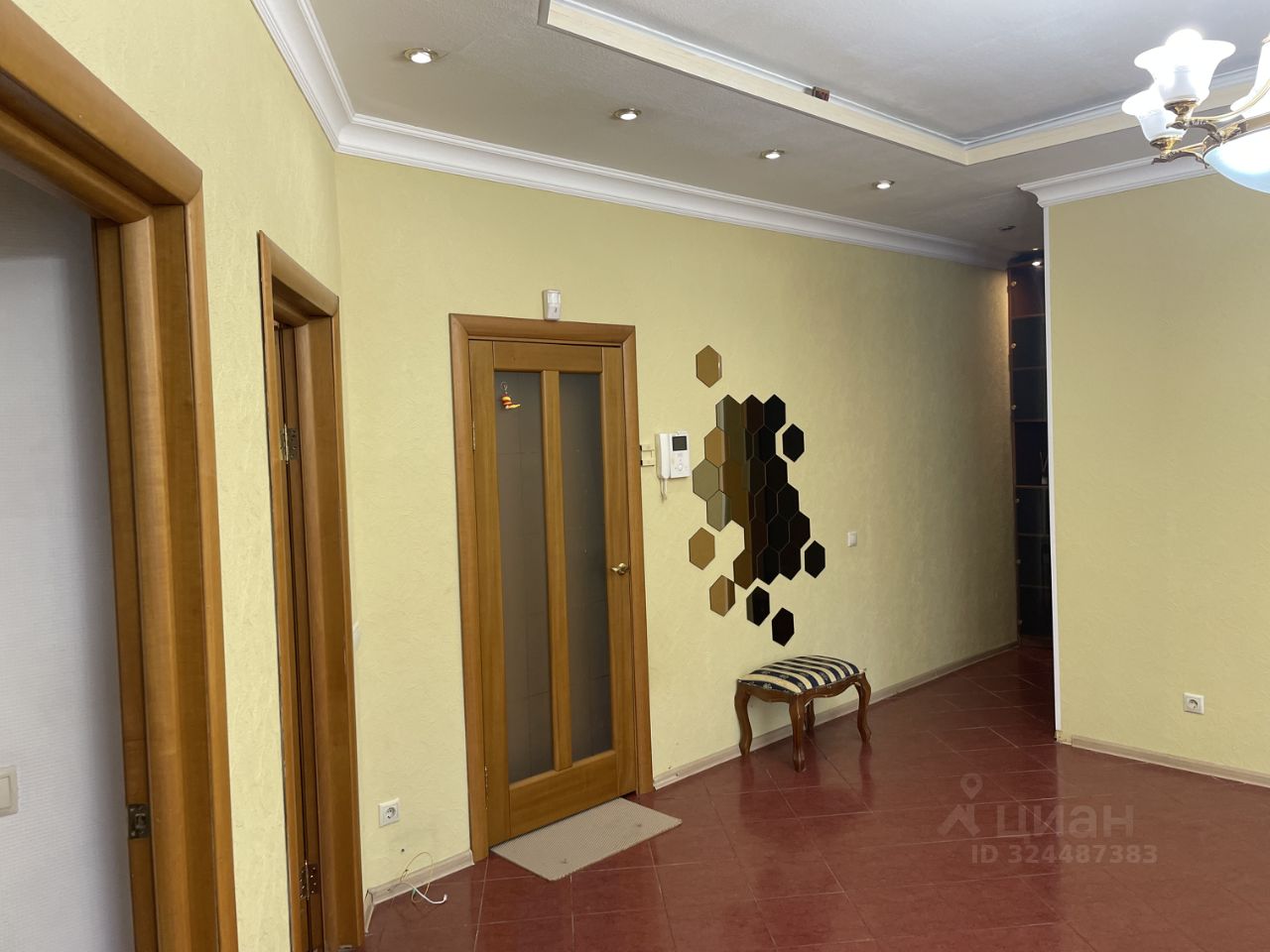 Продажа 3-комн квартиры на вторичном рынке Союзный проспект, 22