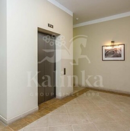 Продажа 4-комн квартиры на вторичном рынке Левшинский Б. пер,  д. 11