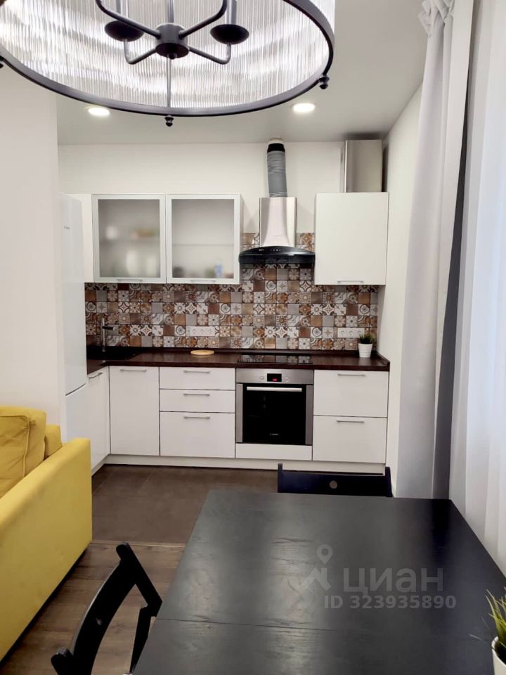 Аренда 2-комн квартиры на вторичном рынке Балашиха, улица Строителей, 3