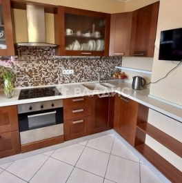 Продажа 2-комн квартиры на вторичном рынке ул Перекопская,  д. 34