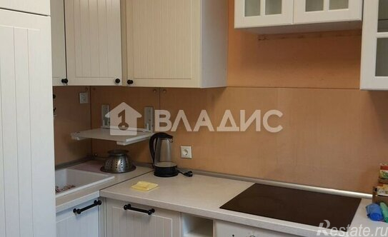 Продажа 2-комн квартиры на вторичном рынке Балаклавский пр-кт,  д. 1