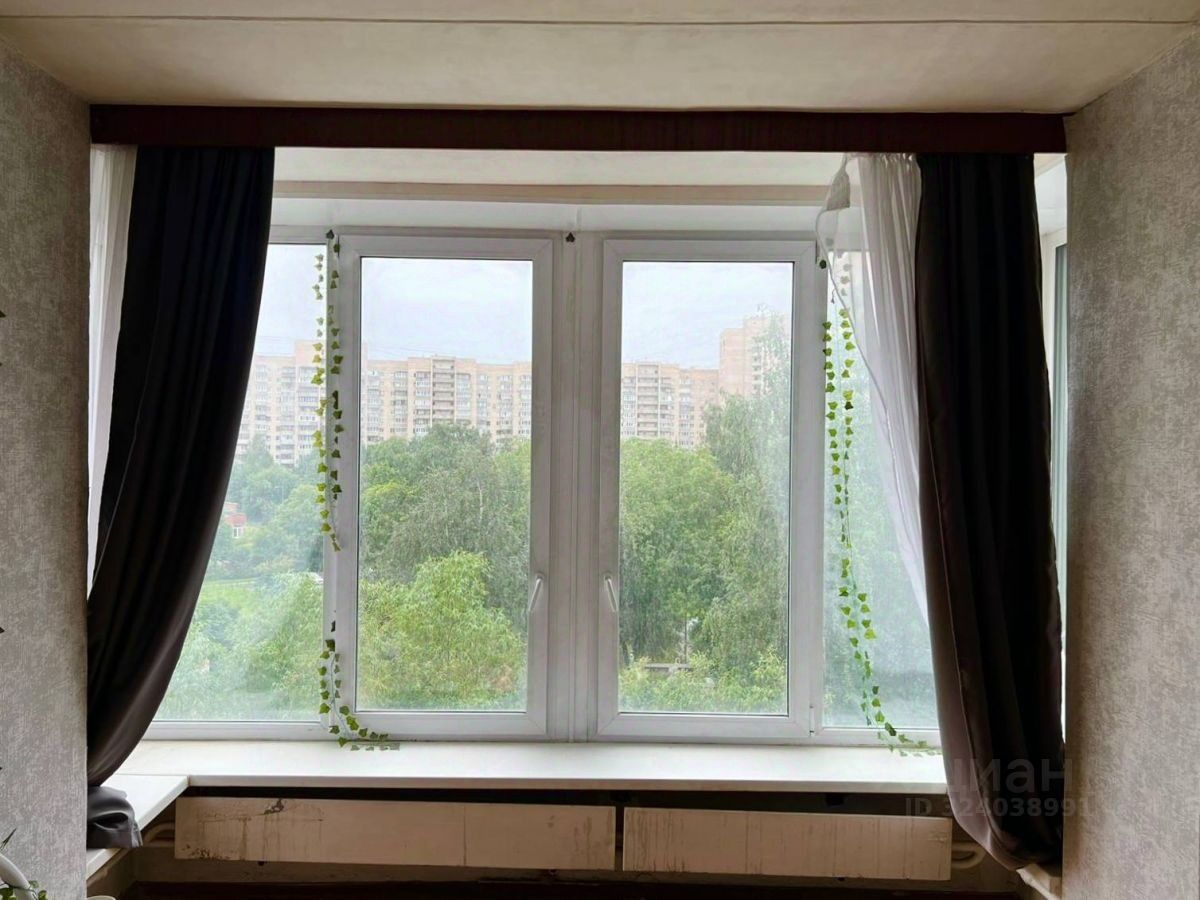 Продажа 2-комн квартиры на вторичном рынке улица Кораблестроителей, 22К1