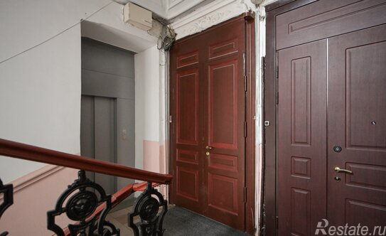 Продажа 4-комн квартиры на вторичном рынке ул Фурштатская,  д. 47/11