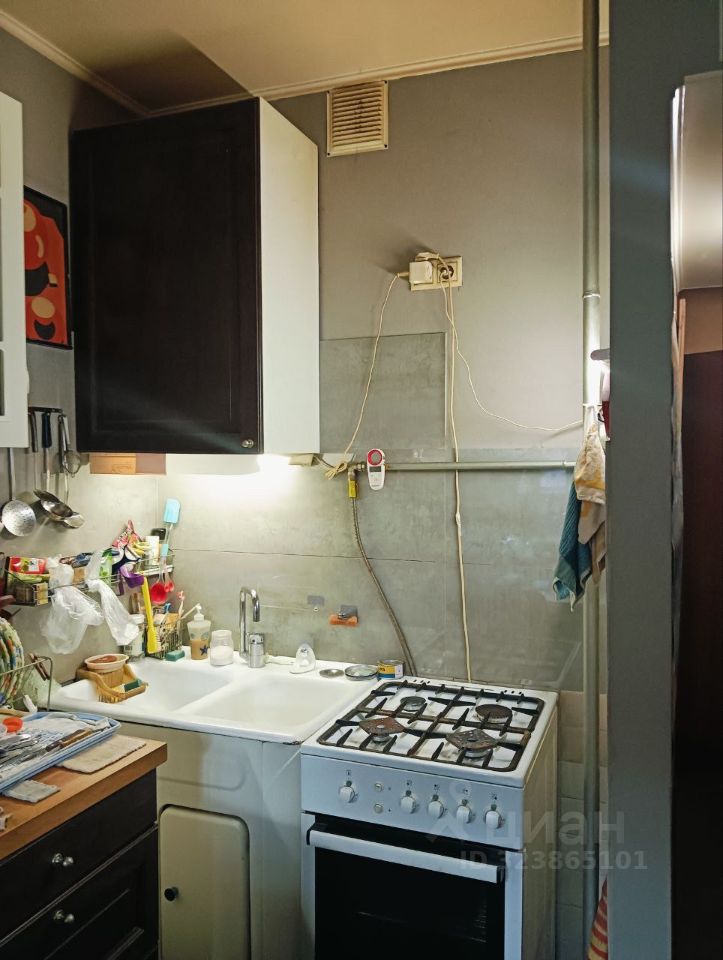 Продажа 1-комн квартиры на вторичном рынке Ярославская улица, 1/9