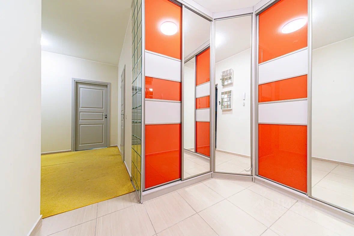 Продажа 3-комн квартиры на вторичном рынке Пушкин, Саперная улица, 55к2с9