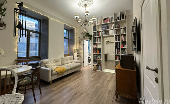 Продажа 2-комн квартиры на вторичном рынке Большой ВО пр-кт,  д. 64